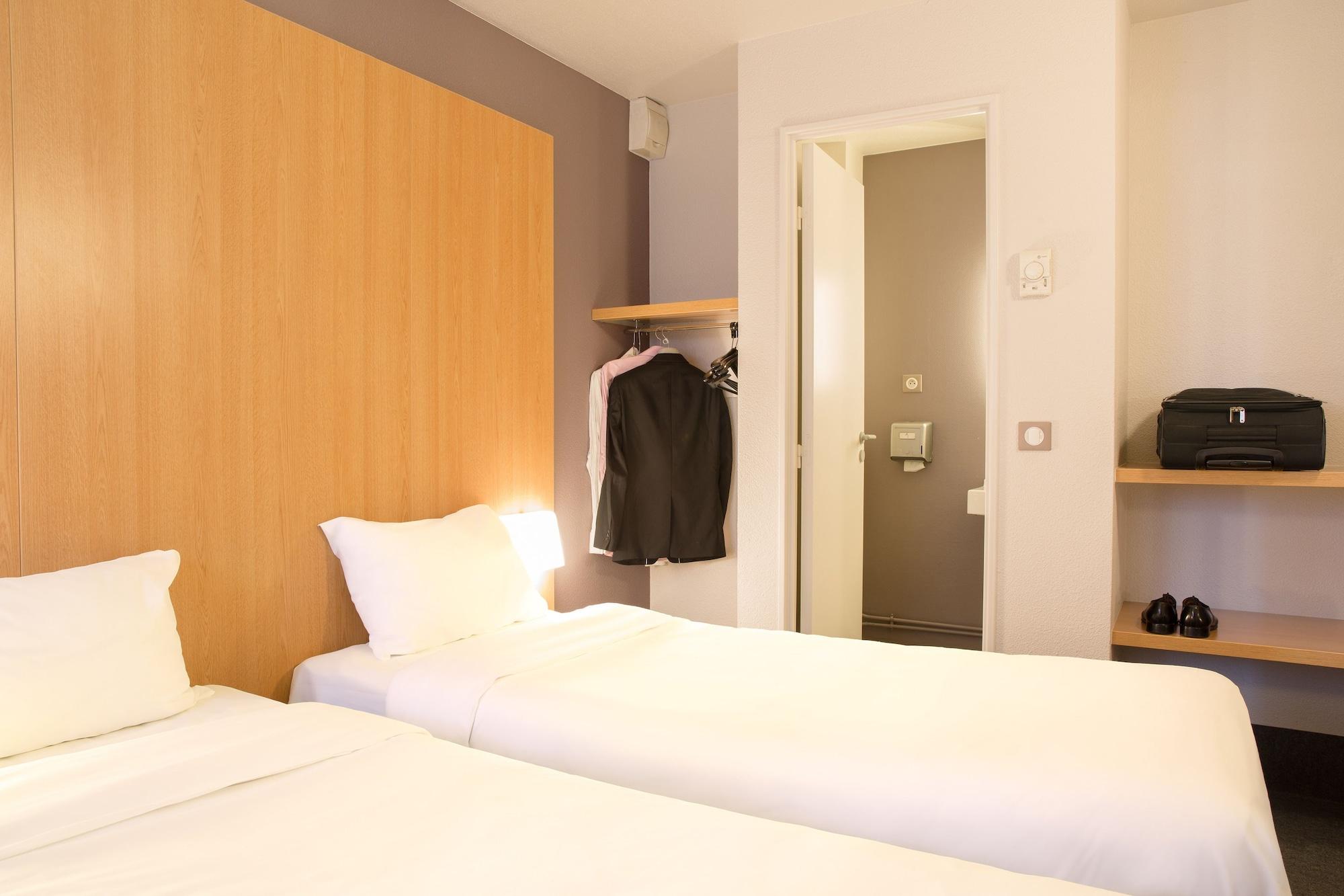 B&B Hotel Montpellier 2 แซ็ง-ฌ็อง-เดอ-เวดาส ภายนอก รูปภาพ