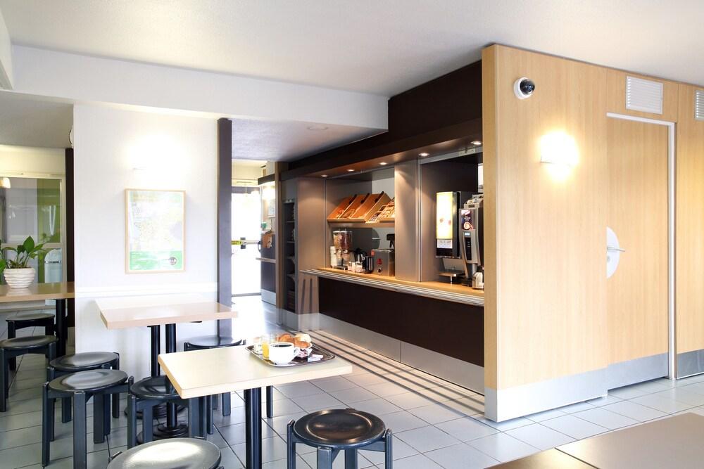 B&B Hotel Montpellier 2 แซ็ง-ฌ็อง-เดอ-เวดาส ภายนอก รูปภาพ