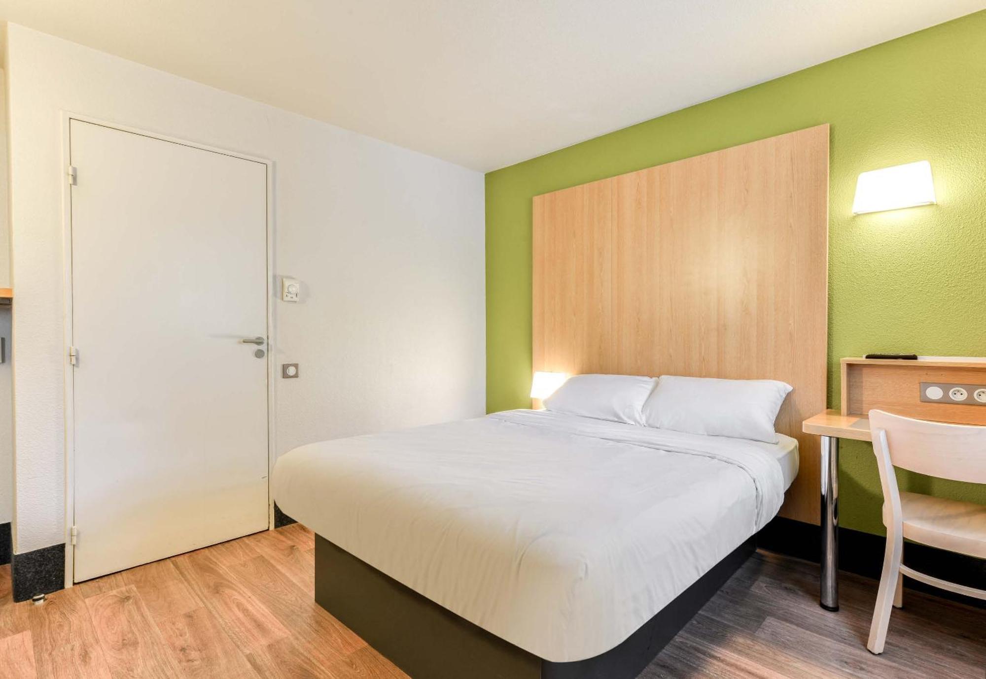 B&B Hotel Montpellier 2 แซ็ง-ฌ็อง-เดอ-เวดาส ภายนอก รูปภาพ